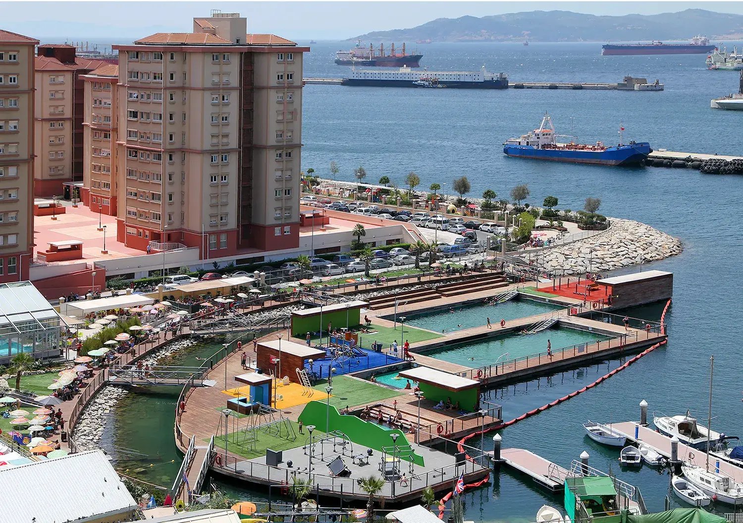 Gibraltar-Floating-Bathing-Pavilion