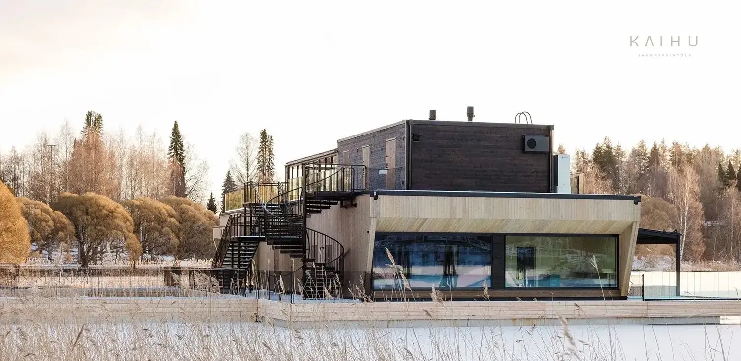 Kaihu-Floating-Sauna-Complex