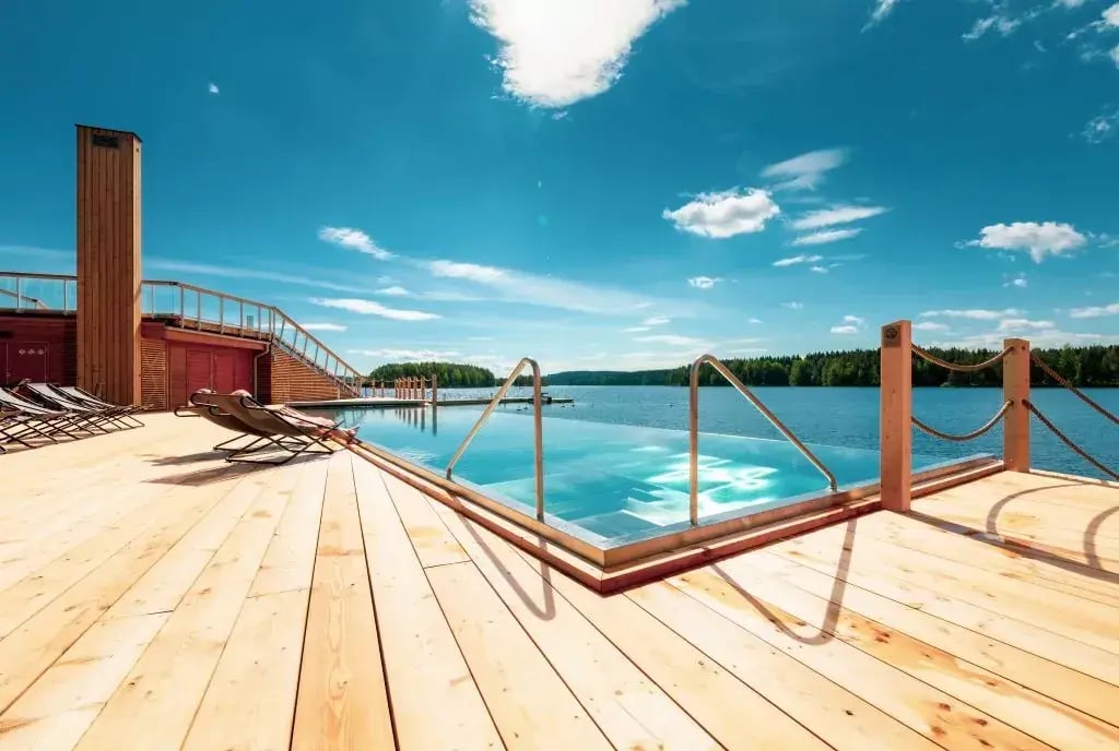 Kuopio-Saana-Infinity-Pool
